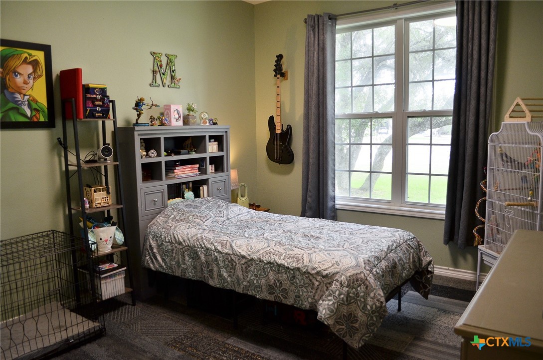 main property photo 18
