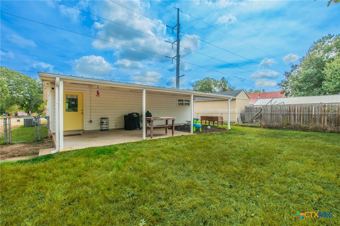 main property photo 22