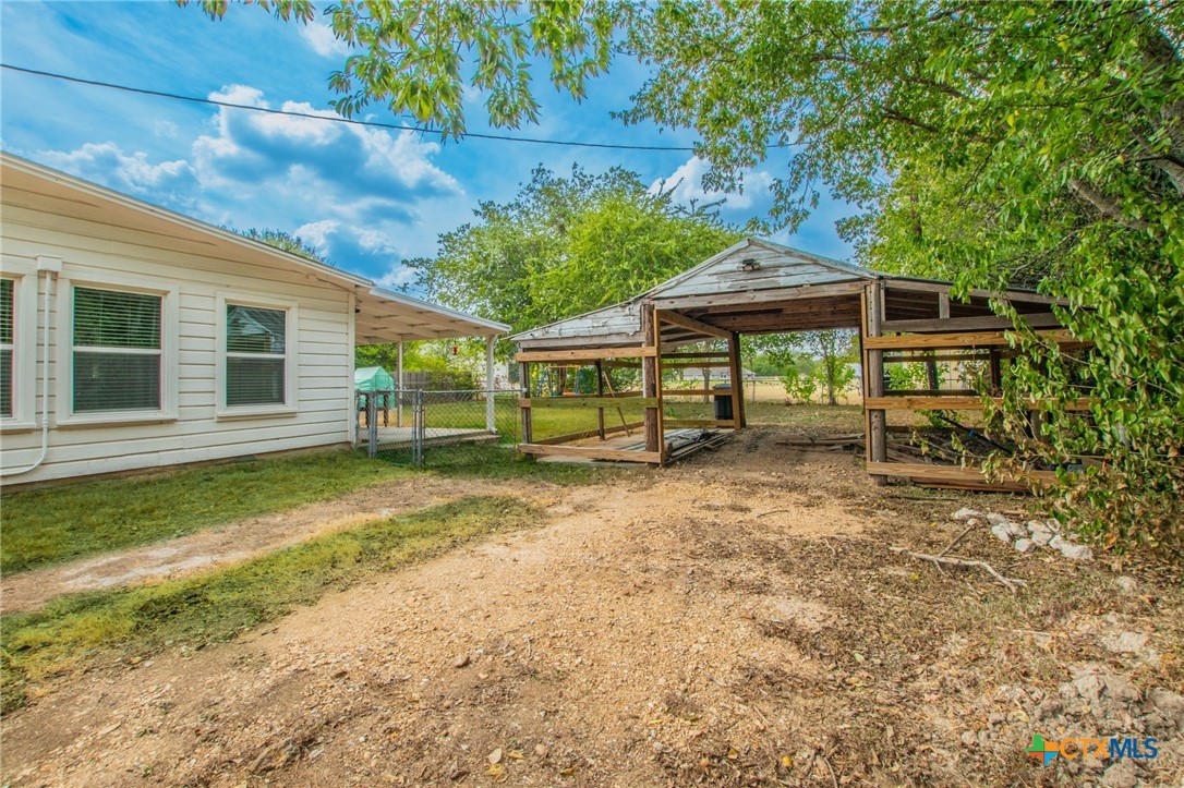 main property photo 23