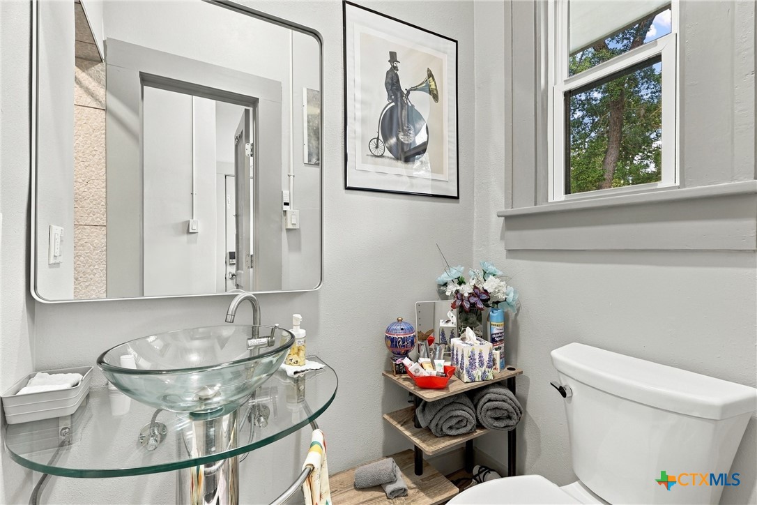 main property photo 27