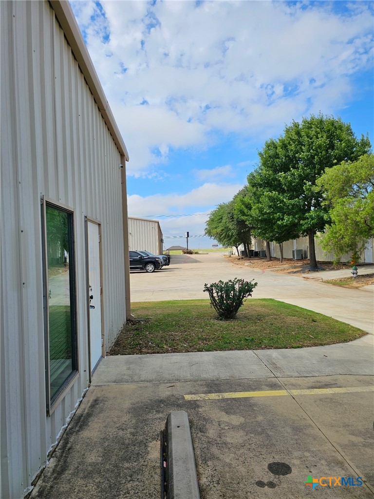 main property photo 7