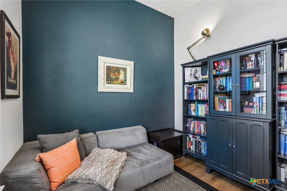 main property photo 16