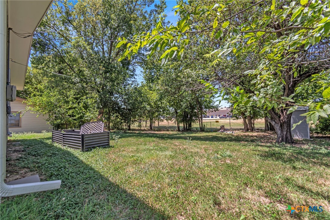 main property photo 31