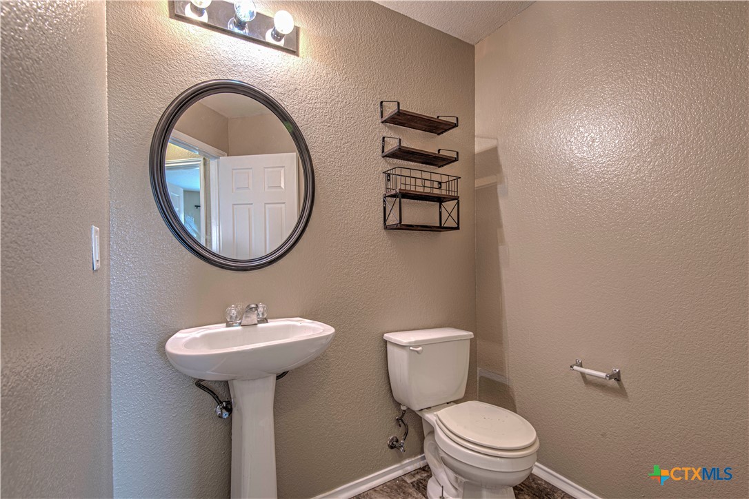 main property photo 12