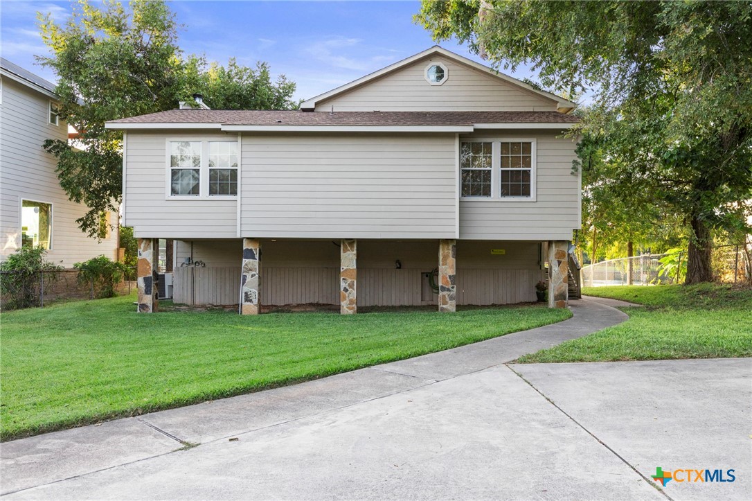 main property photo 32