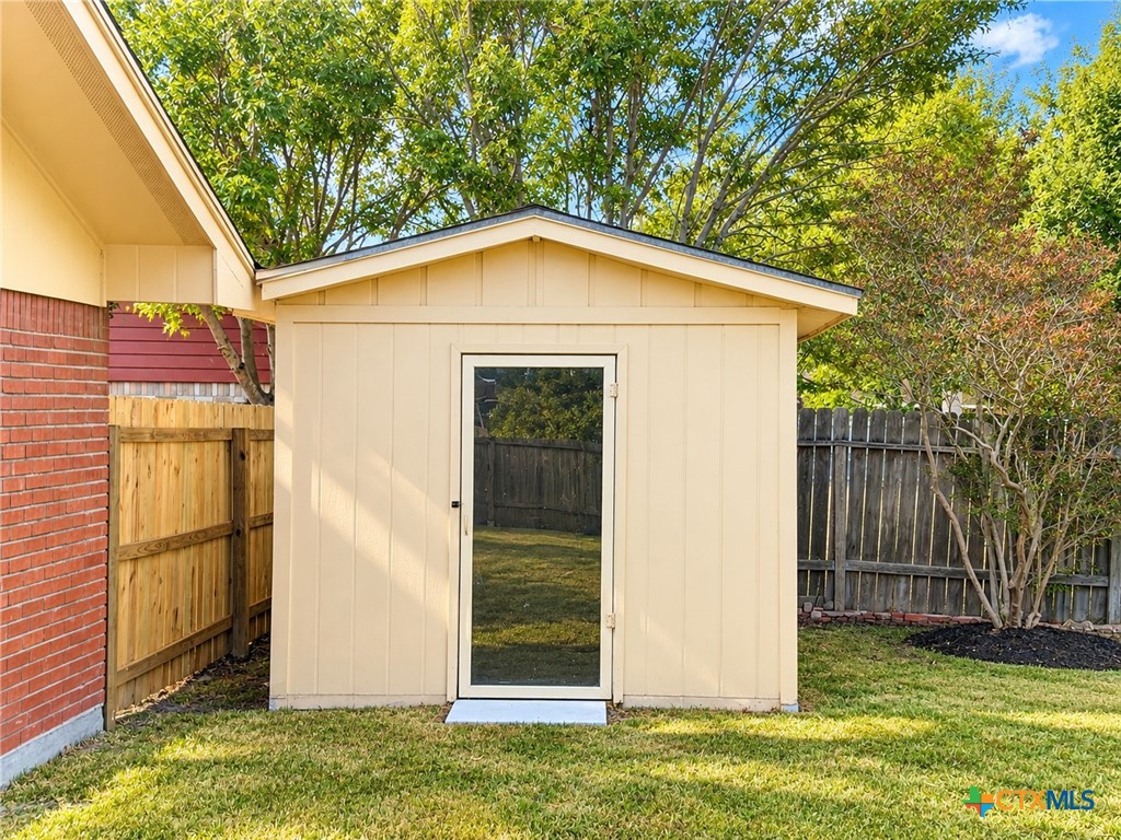 main property photo 21