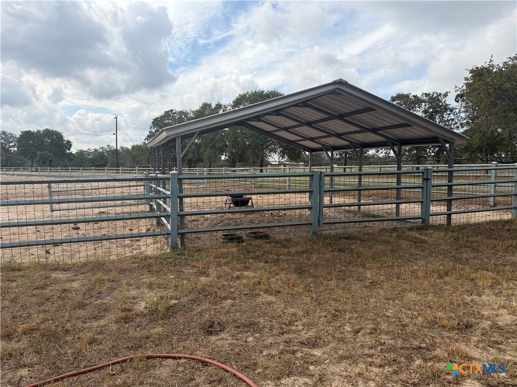 main property photo 13