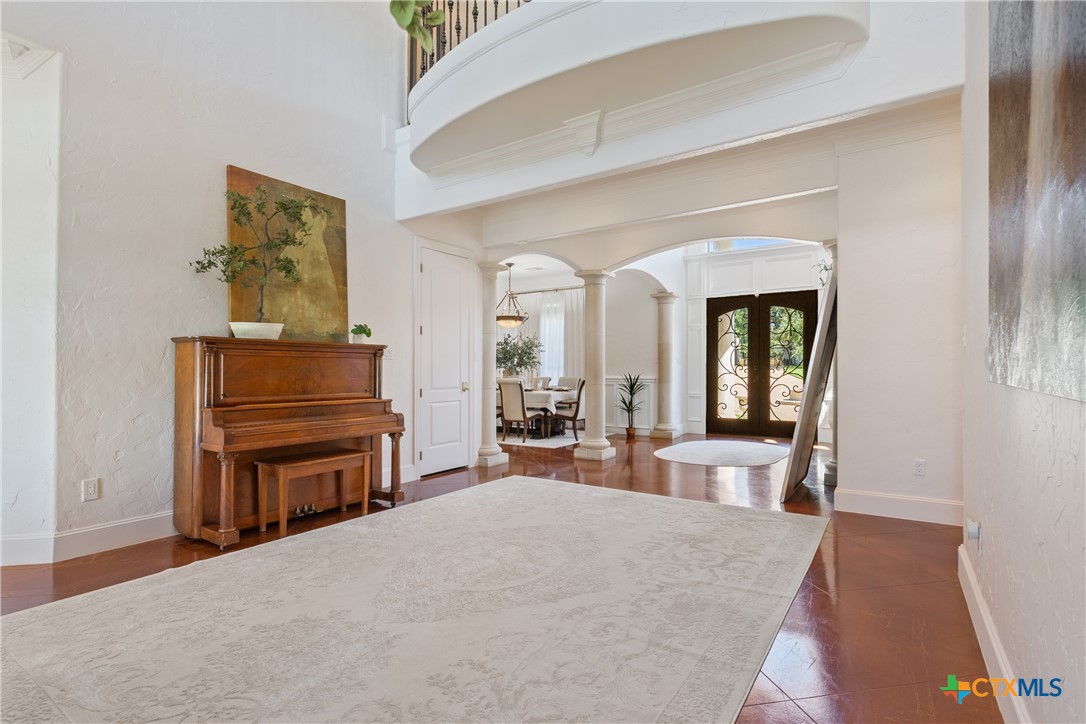 main property photo 11