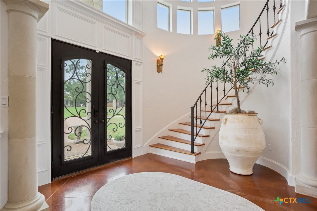 main property photo 9