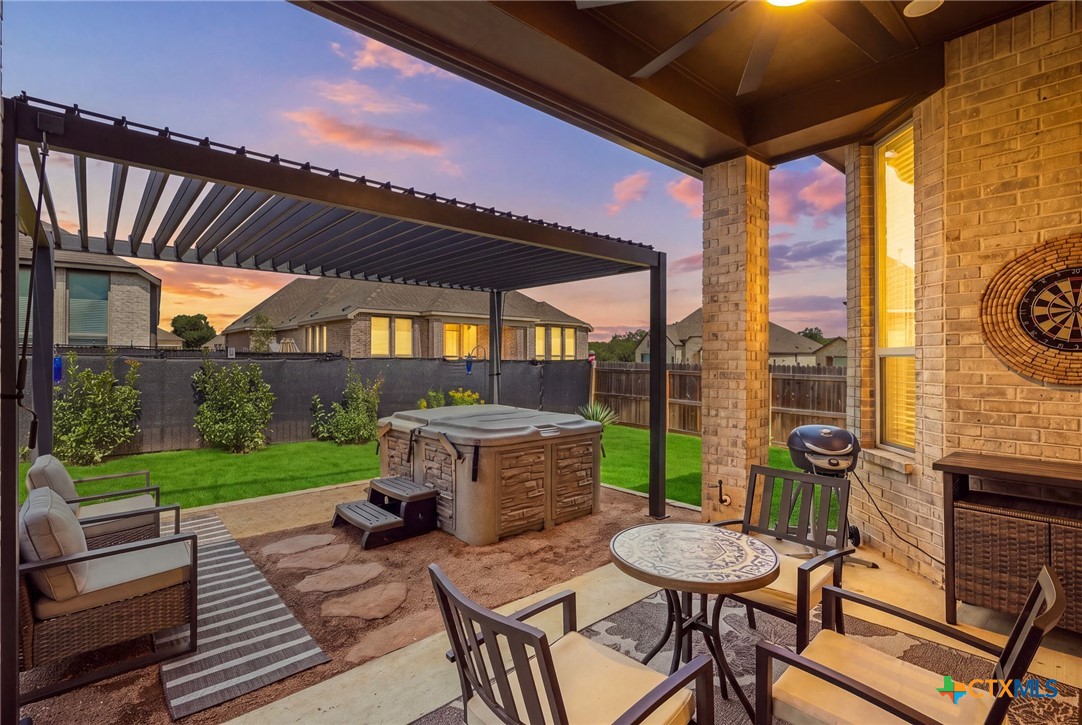 main property photo 32