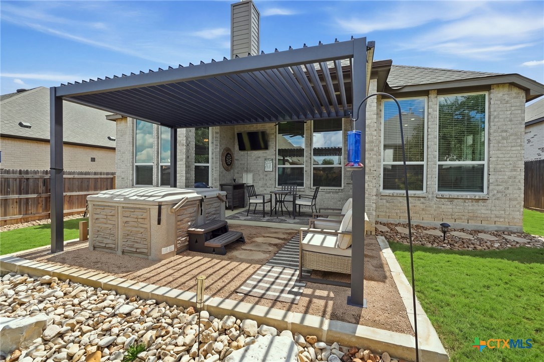 main property photo 40