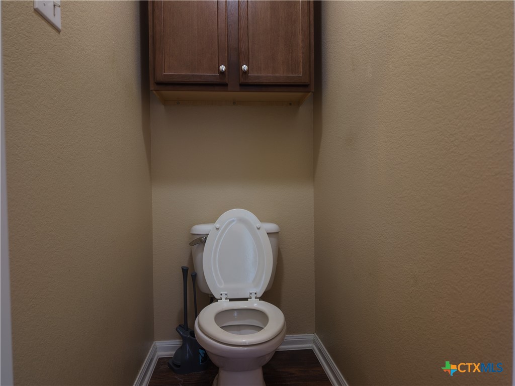 main property photo 31