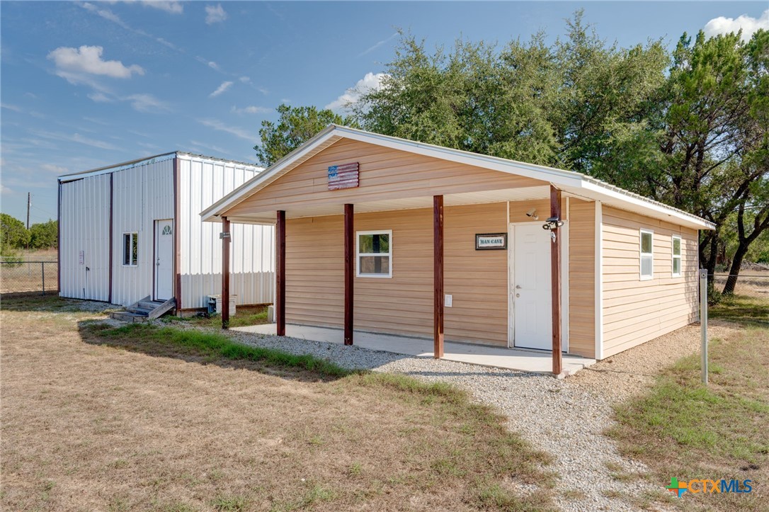 main property photo 36