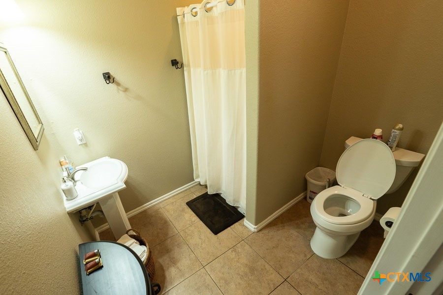 main property photo 14