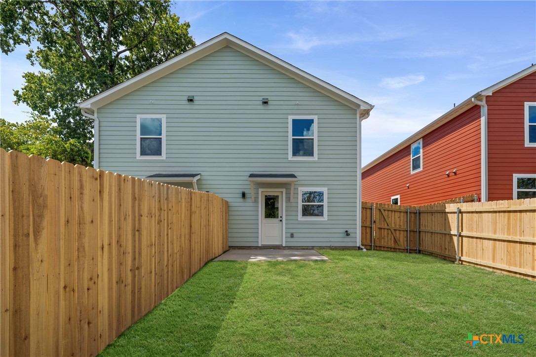 main property photo 4