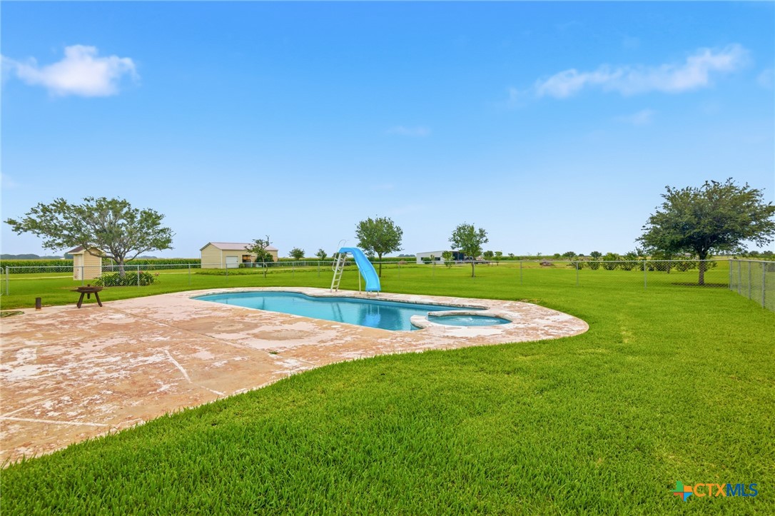main property photo 29