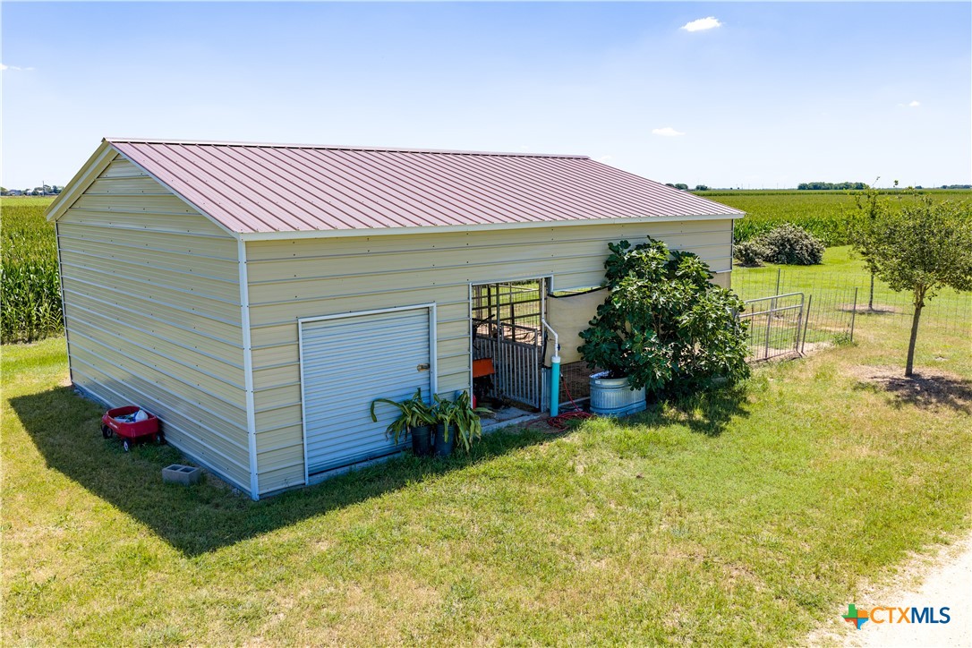 main property photo 30