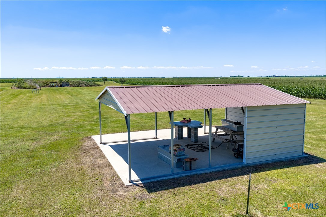 main property photo 33