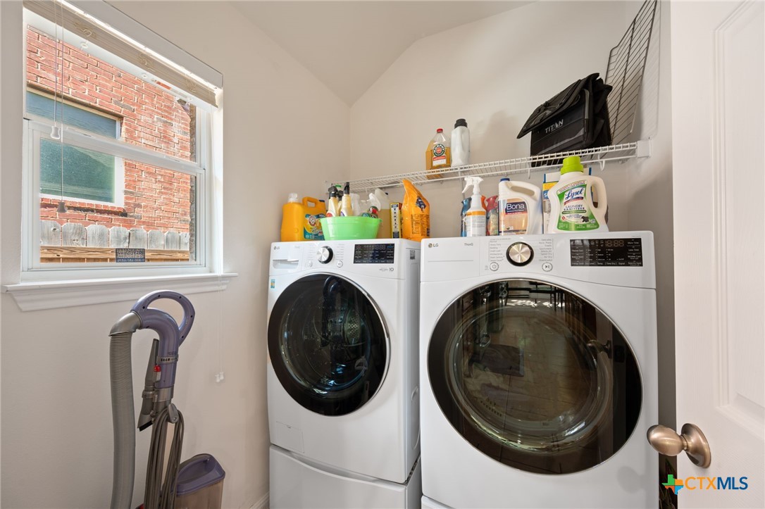 main property photo 29
