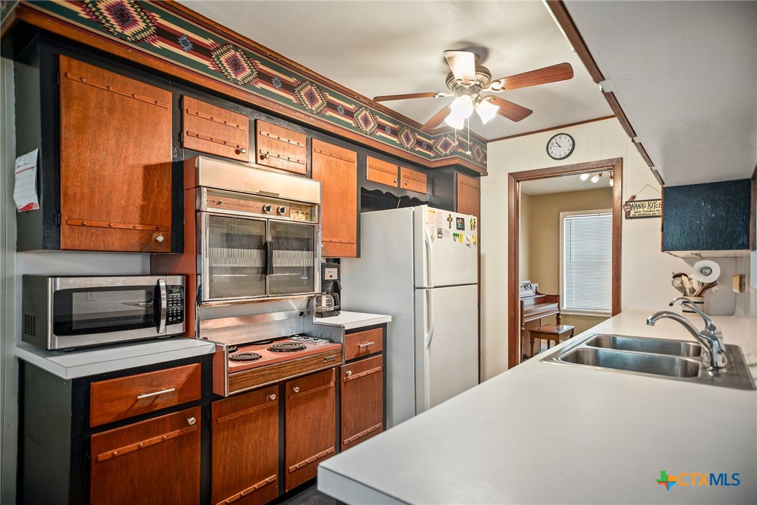 main property photo 14