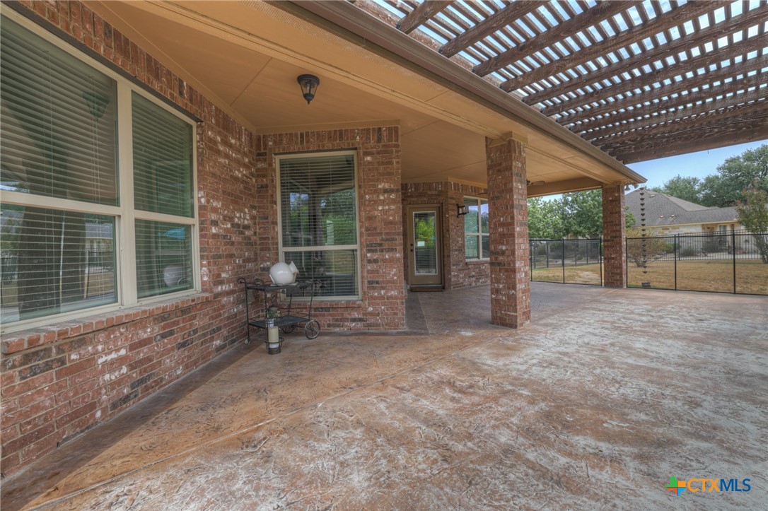 main property photo 29