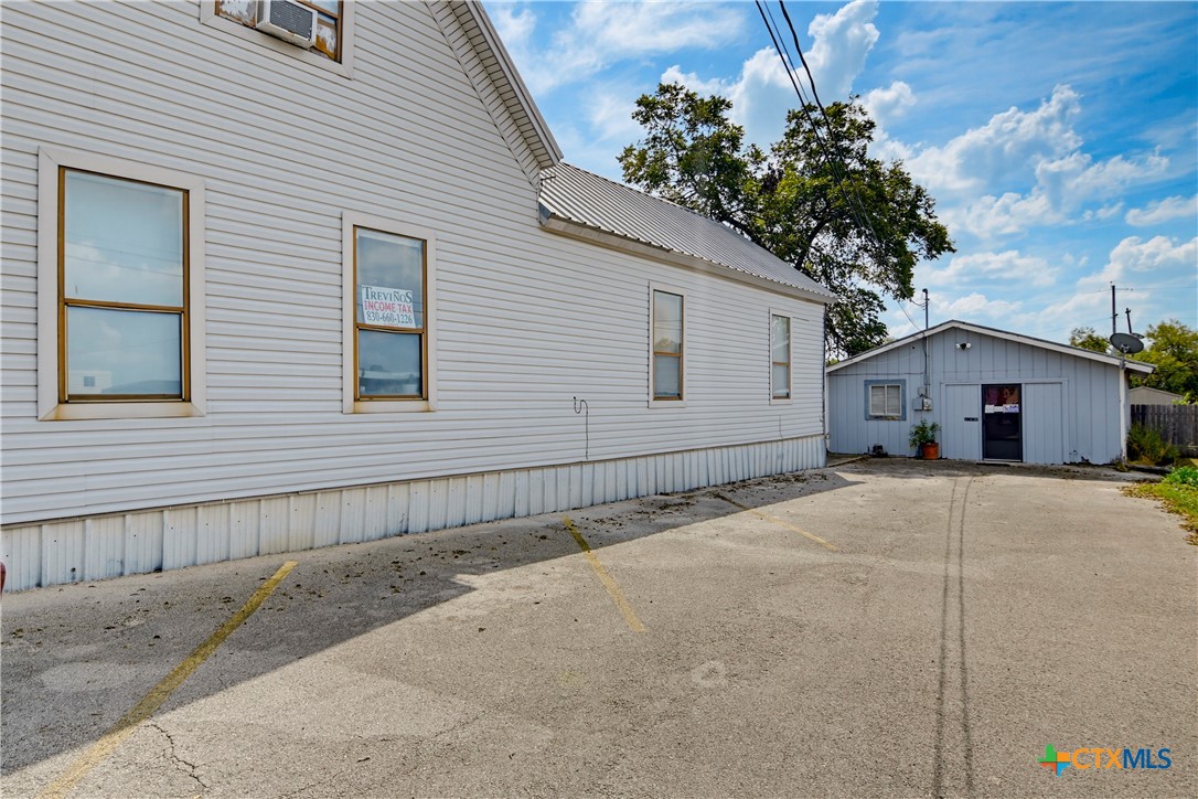 main property photo 14