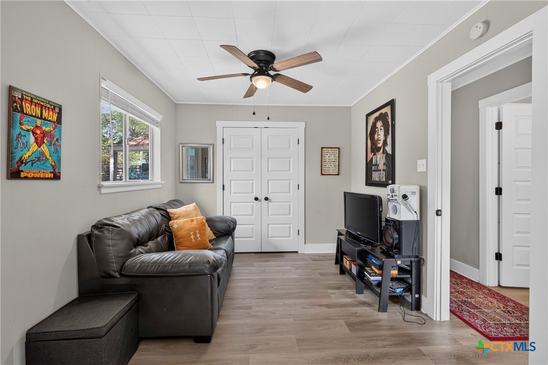 main property photo 19