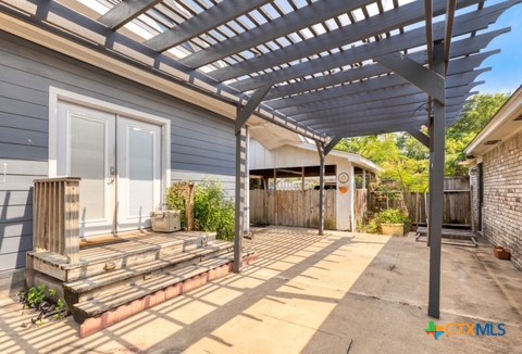 main property photo 12