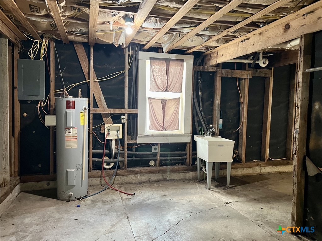 main property photo 19