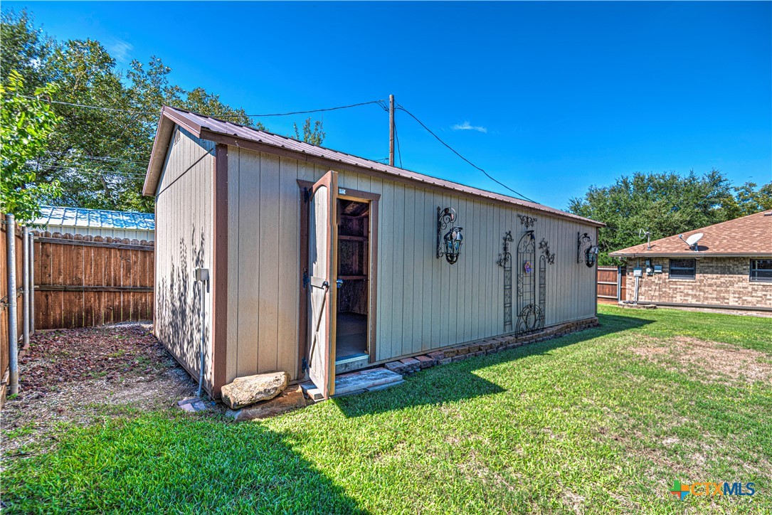 main property photo 45