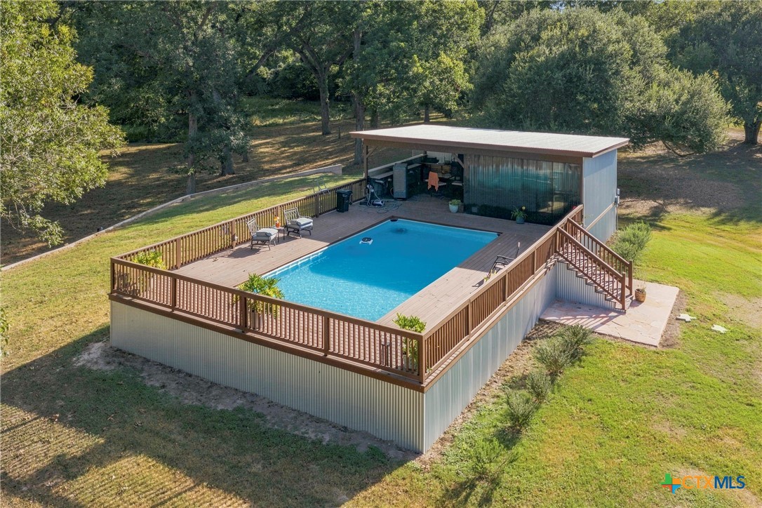 main property photo 33