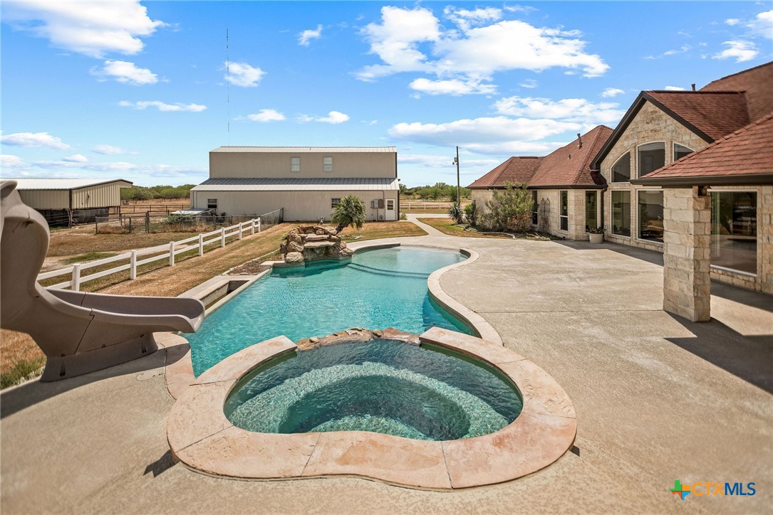 main property photo 27