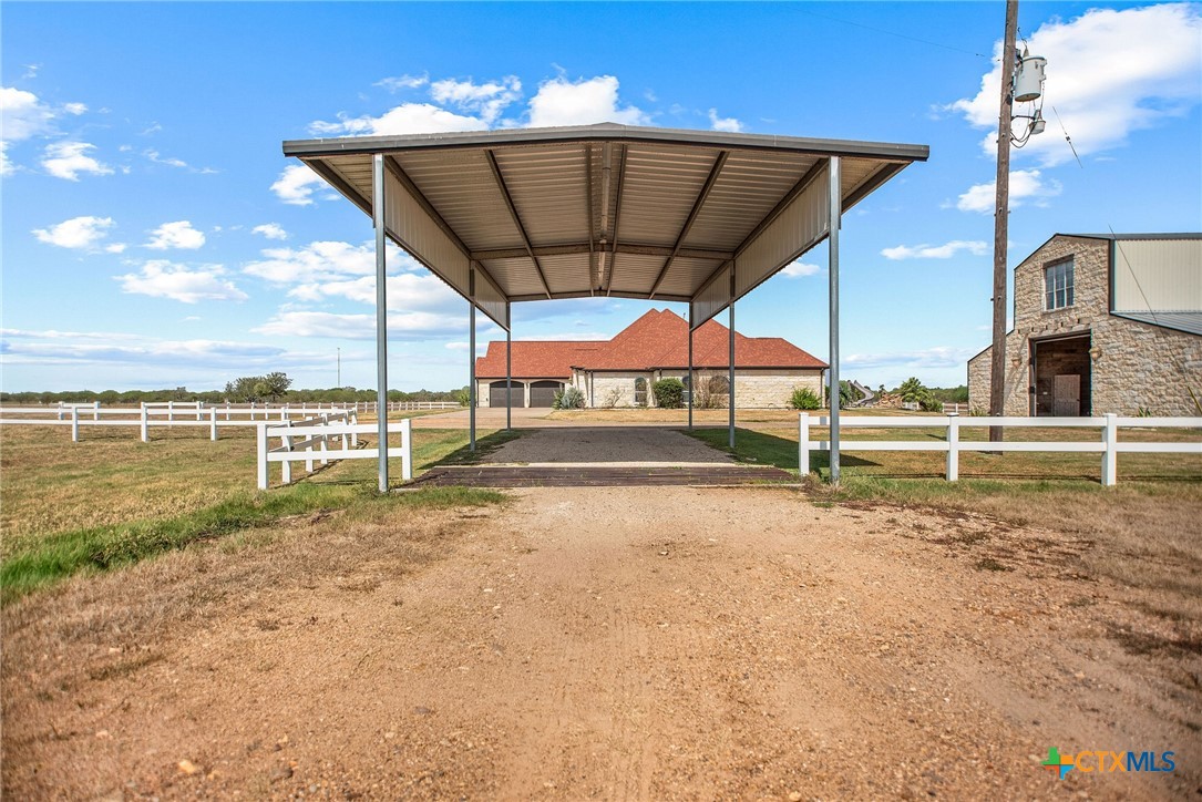 main property photo 39