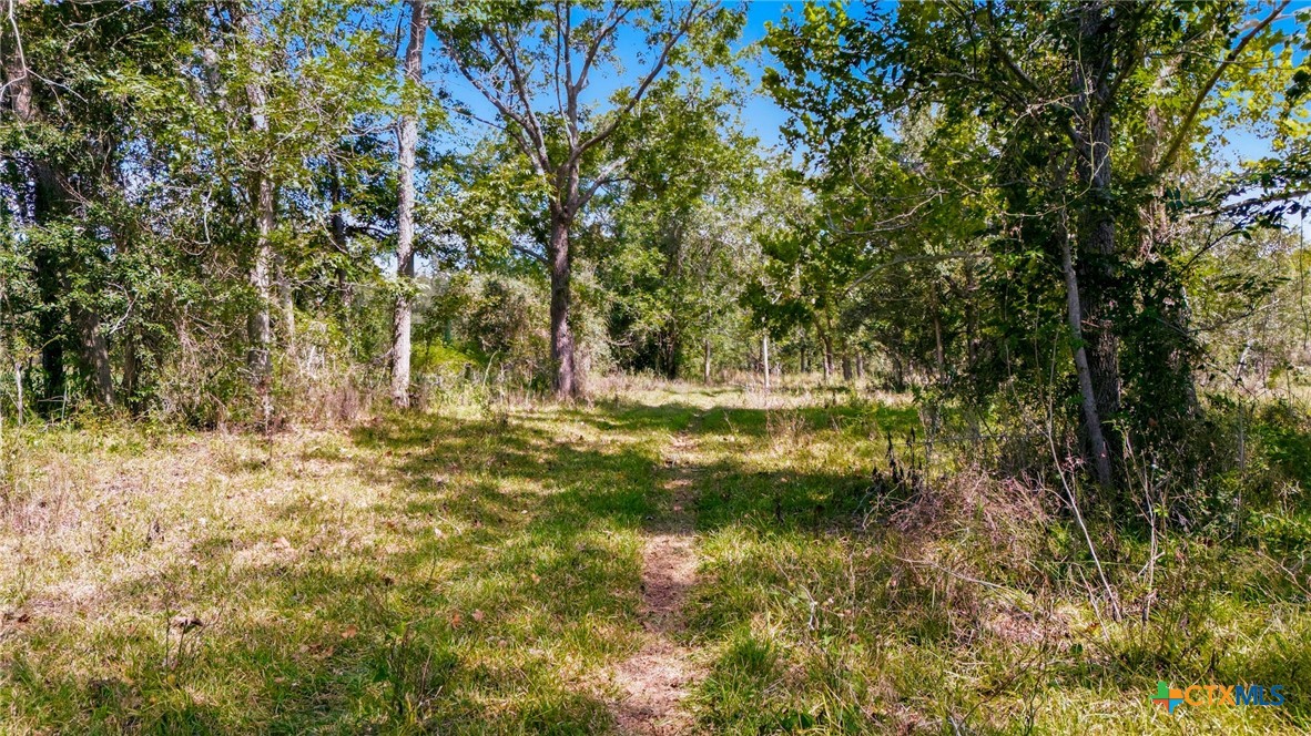 main property photo 10
