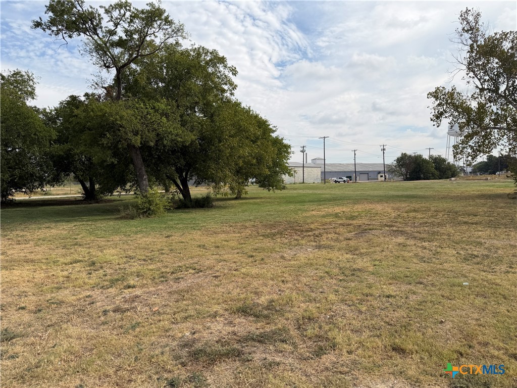 main property photo 19