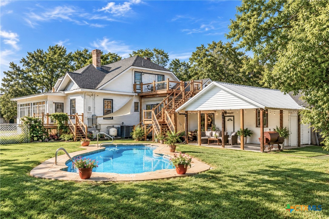main property photo 34