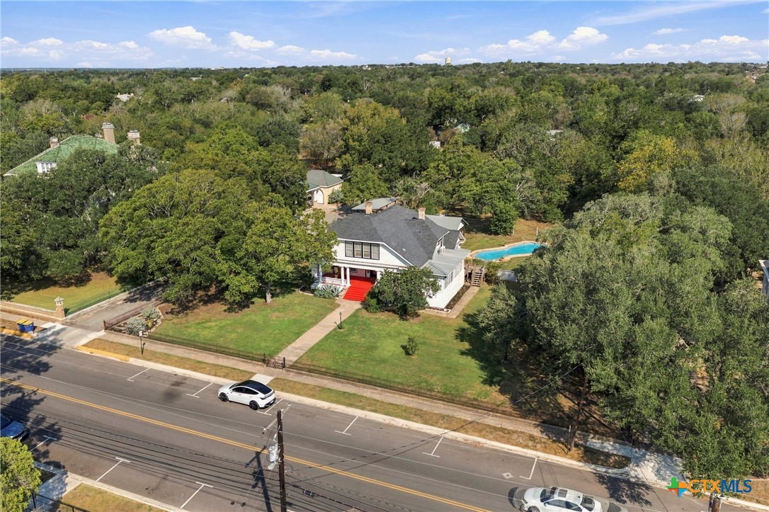 main property photo 37