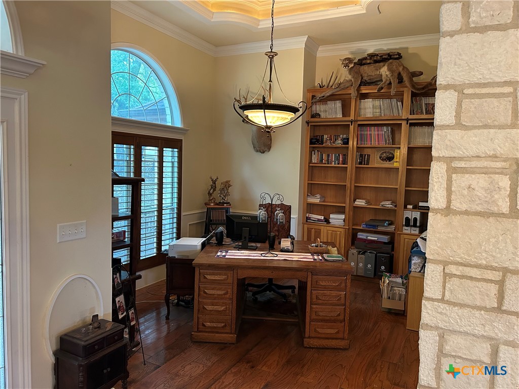 main property photo 8
