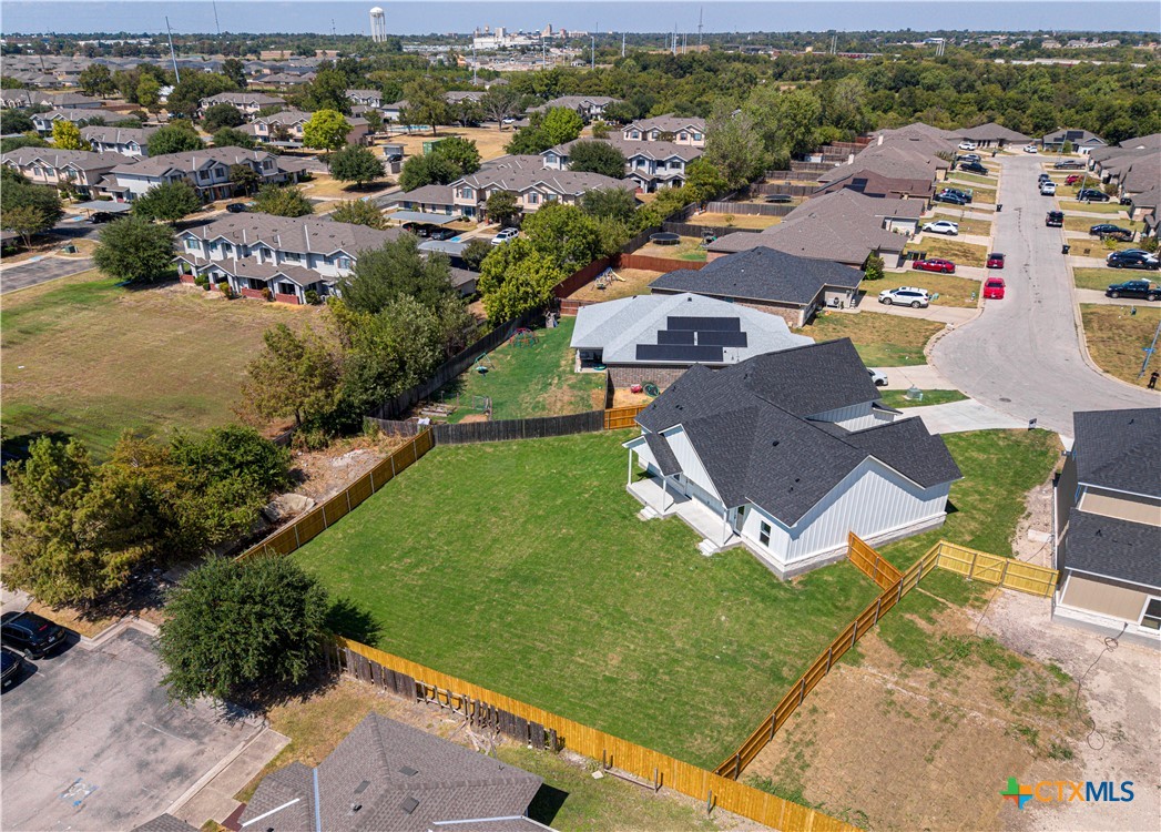 main property photo 41