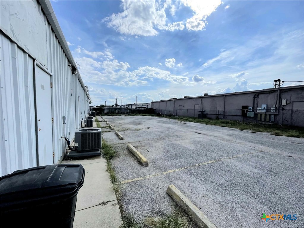 main property photo 9