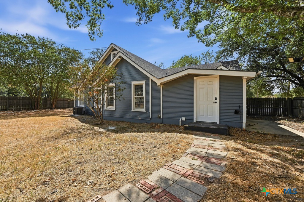main property photo 26