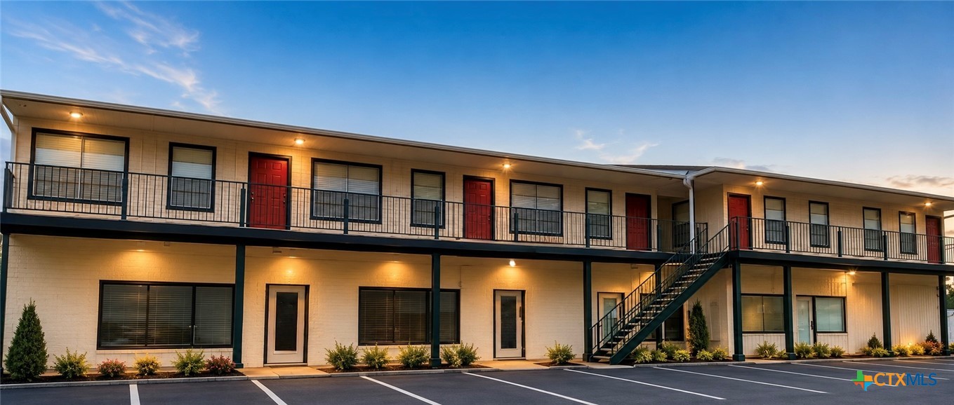 main property photo 10