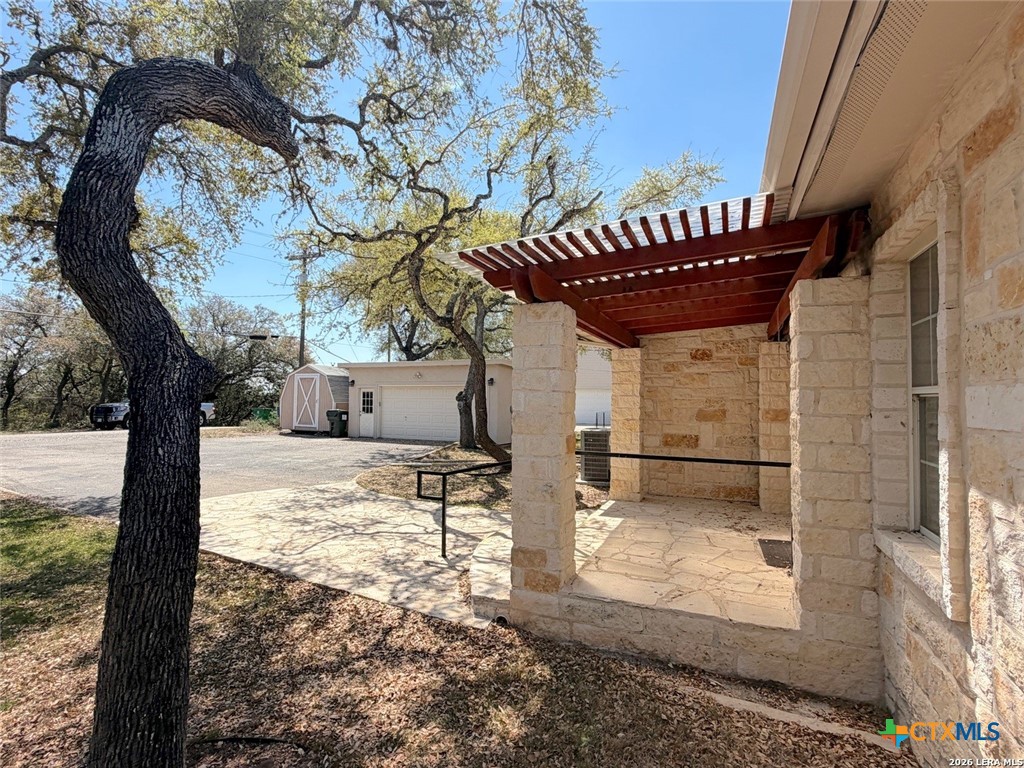 main property photo 29