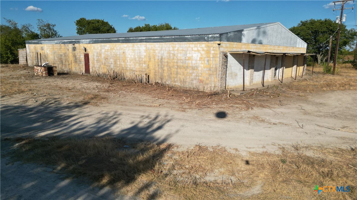 main property photo 4