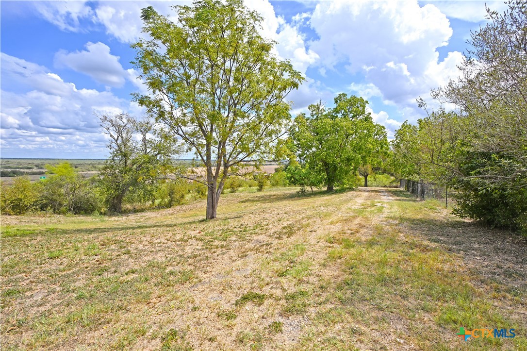 main property photo 40