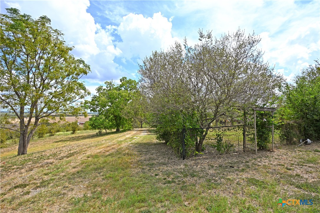main property photo 41