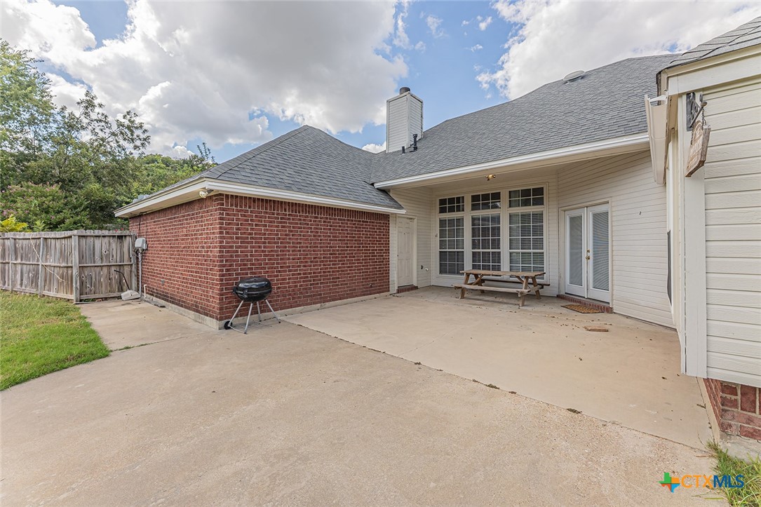 main property photo 29
