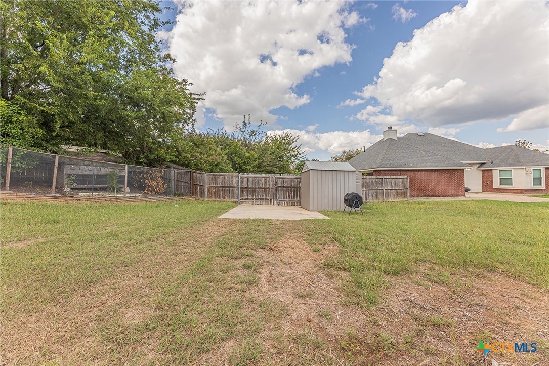 main property photo 35