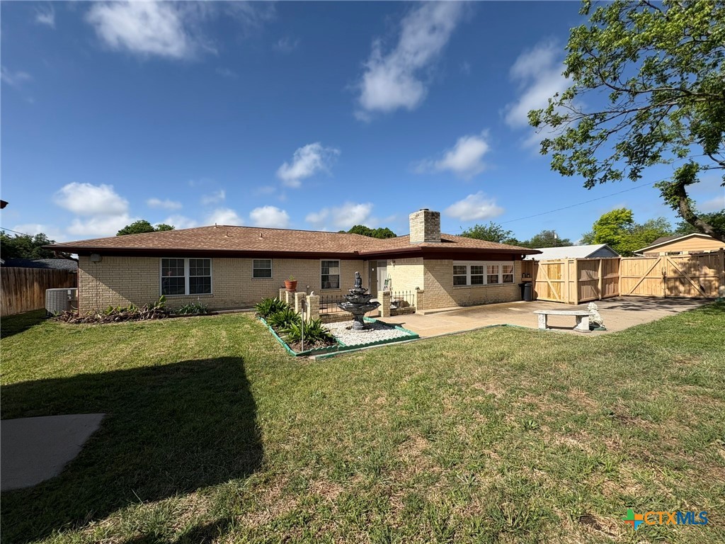 main property photo 17