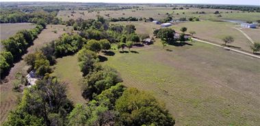 image of property with 4 Bed | 2 Bath | 2,645 Sqft